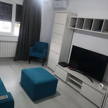 아파트 Apartament *